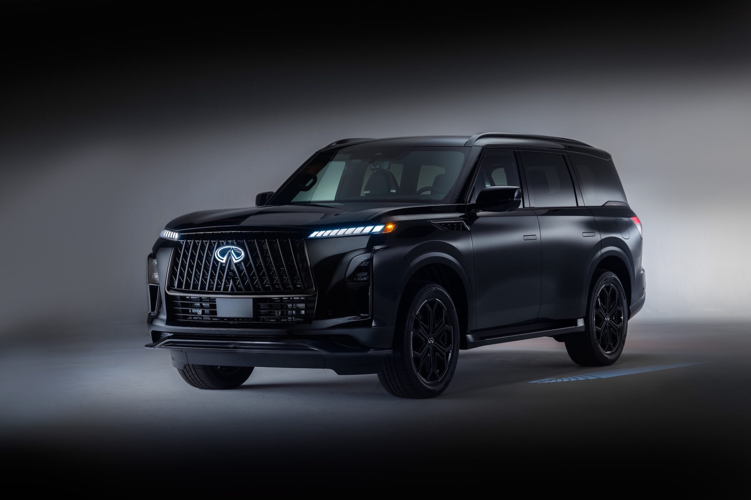 إنفينيتي QX80 2026: قفزة جديدة في عالم الـSUV الفاخرة مع طراز SPORT لأول مرة