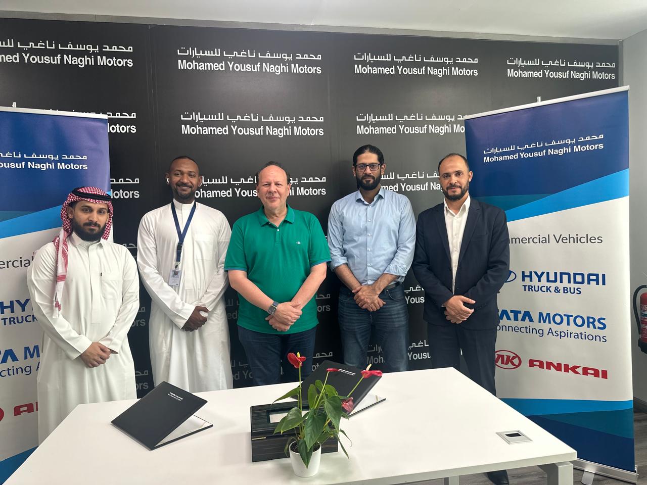 أرابيان درايف تعقد شراكة استراتيجية مع محمد يوسف ناغي للسيارات لتوفير السيارات التجارية عبر منصتها الرقمية