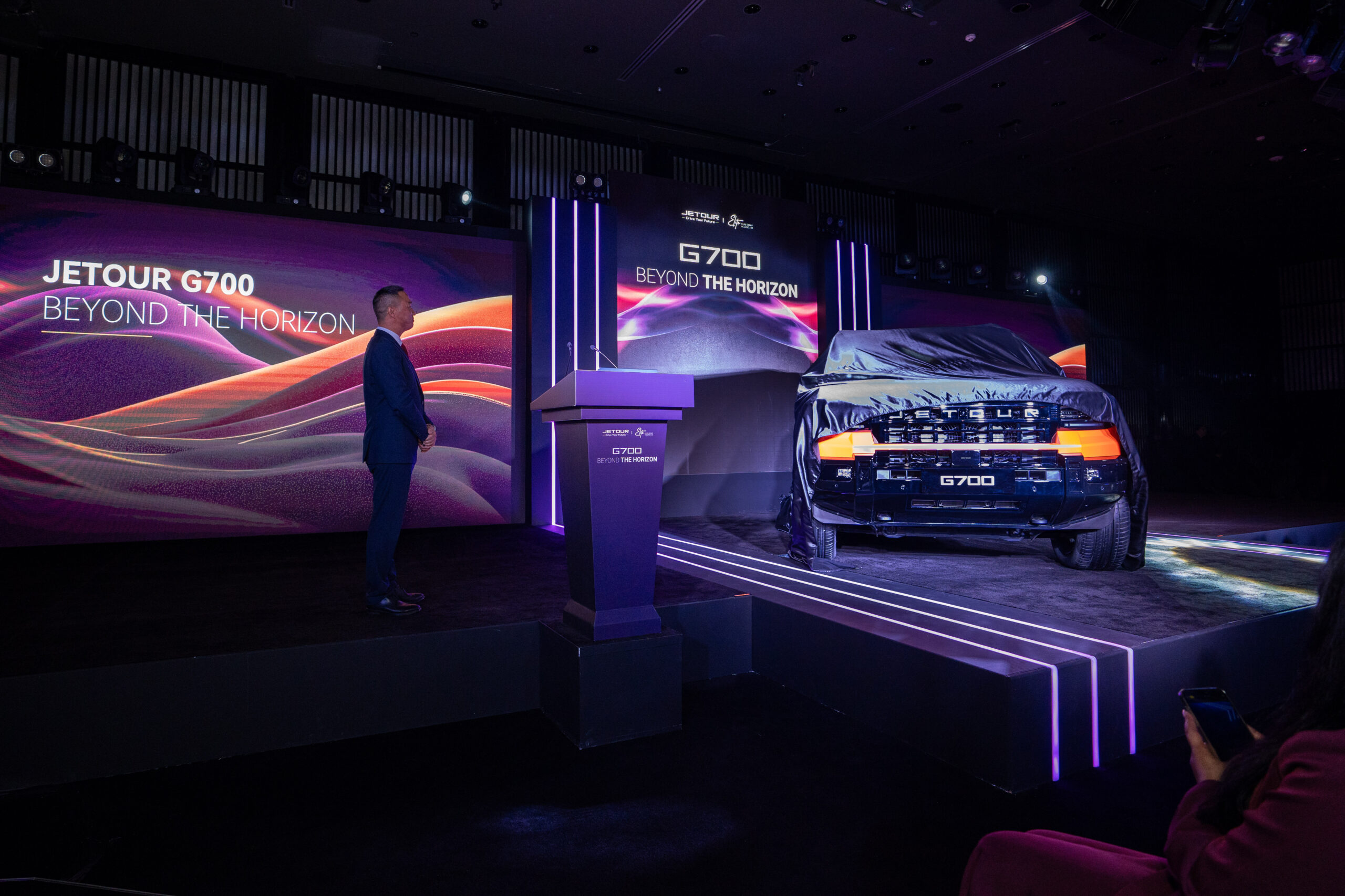 مجموعة إيليت القابضة تكشف عن جيتور G700 حصريًا في الإمارات مع عرض مبهر على برج خليفة