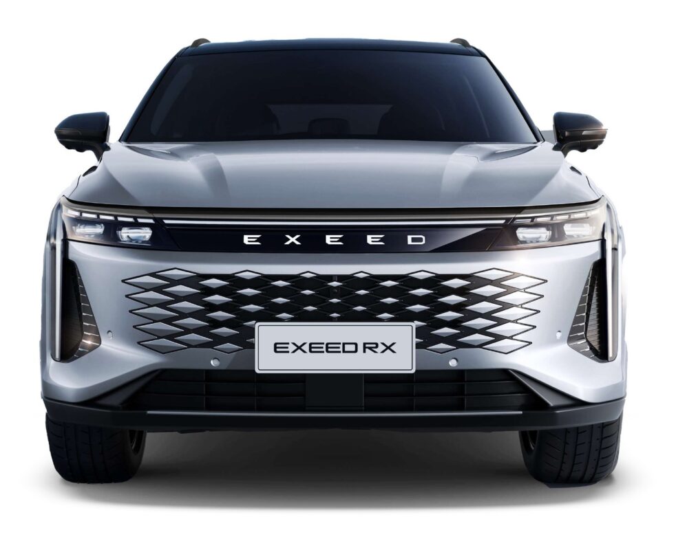 إكسيد RX PHEV 2026 من الأمام